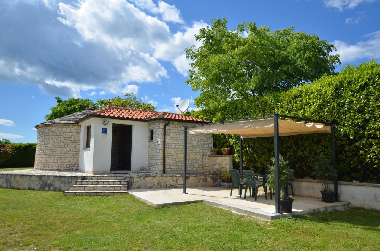 Zminj Apartments Екстериор снимка