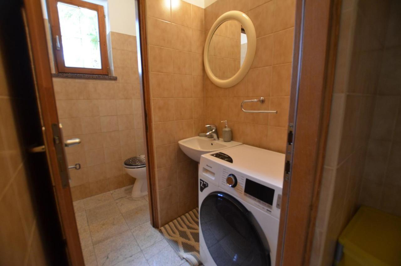 Zminj Apartments Екстериор снимка