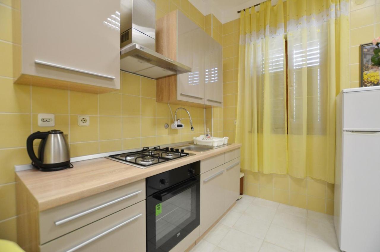 Zminj Apartments Екстериор снимка