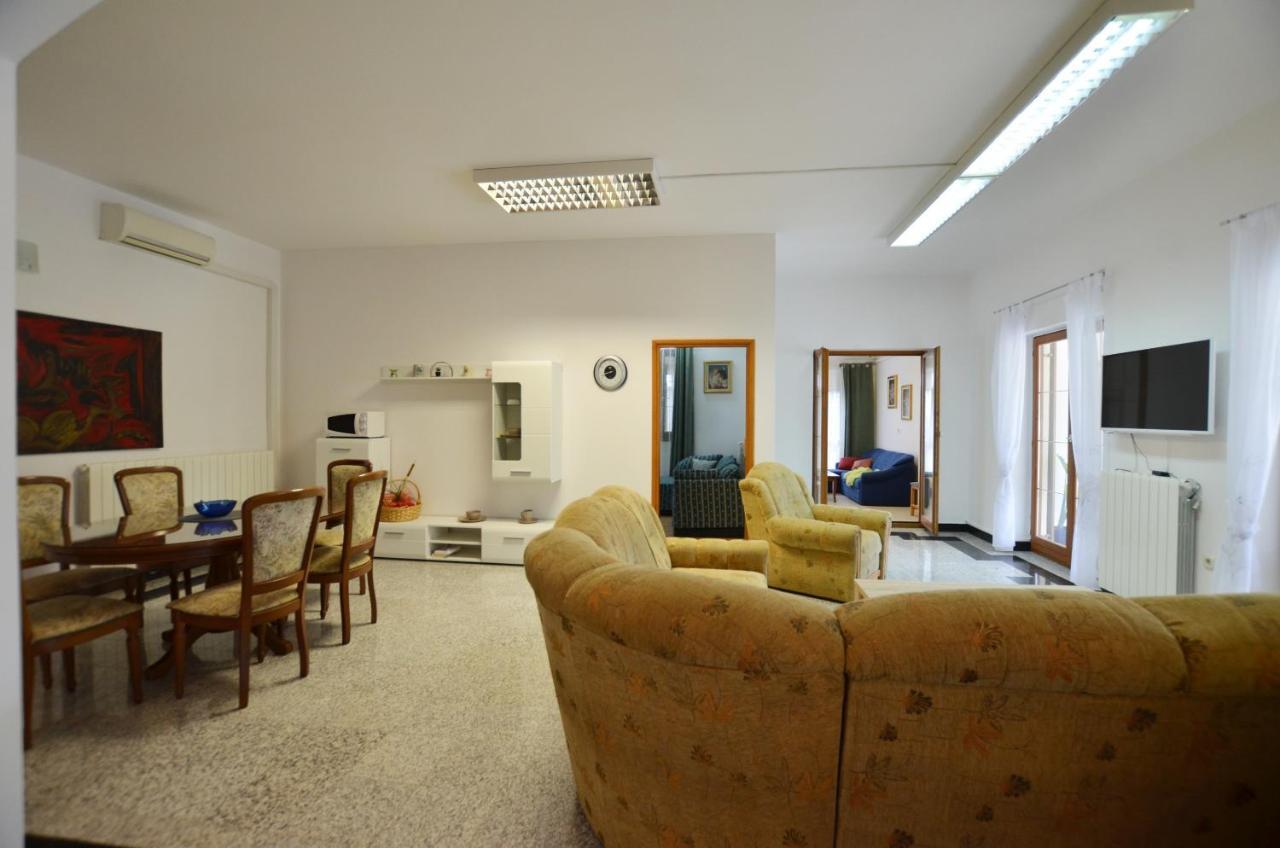 Zminj Apartments Екстериор снимка