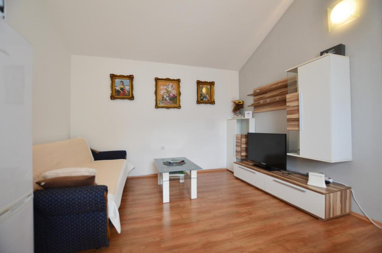 Zminj Apartments Екстериор снимка